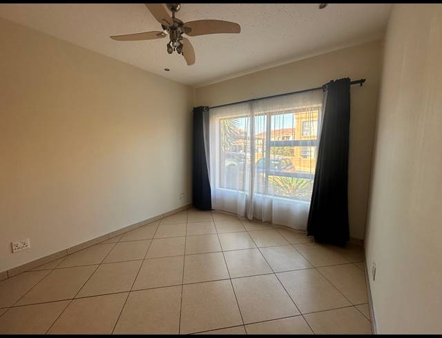 2 BEDROOM TOWNHOUSE FOR SALE IN LIEFDE EN VREDE